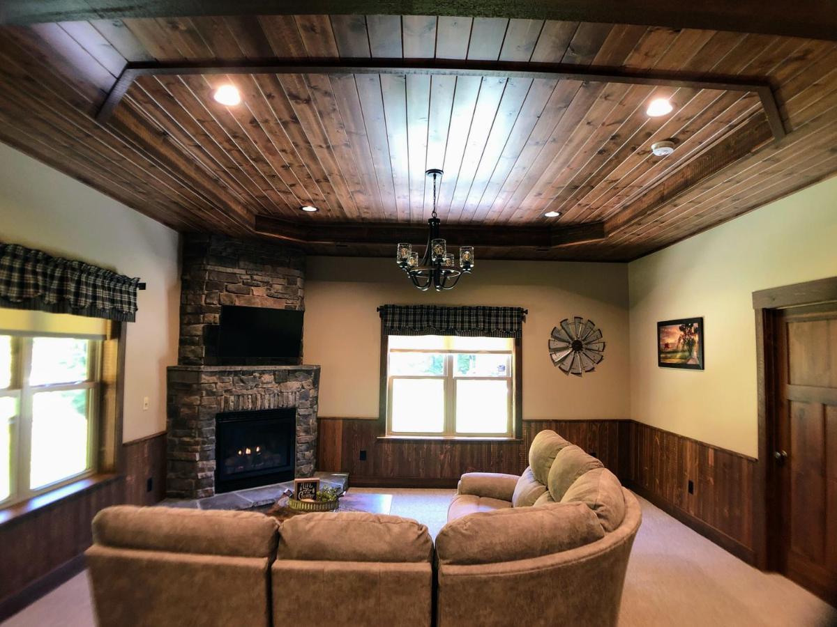 Sojourner'S Lodge & Log Cabin Suites Dundee 外观 照片