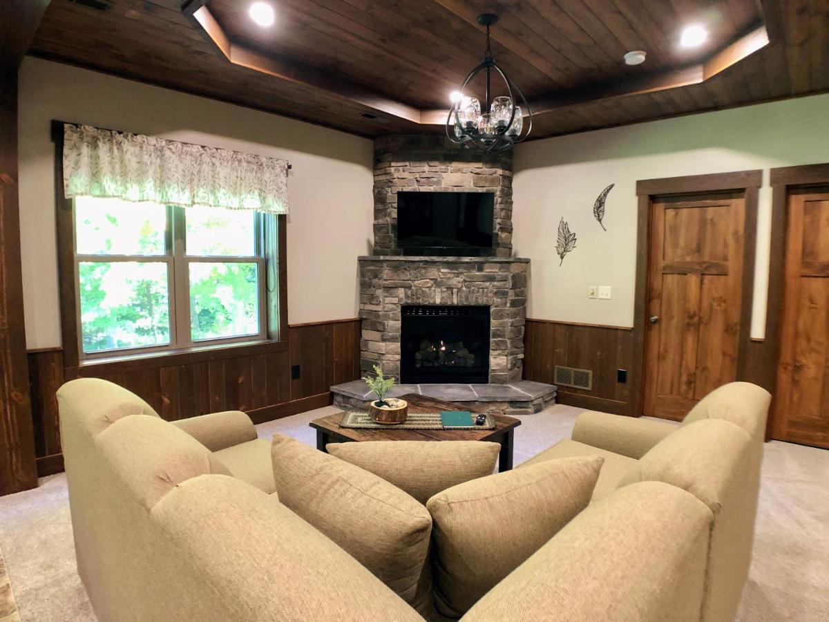 Sojourner'S Lodge & Log Cabin Suites Dundee 外观 照片