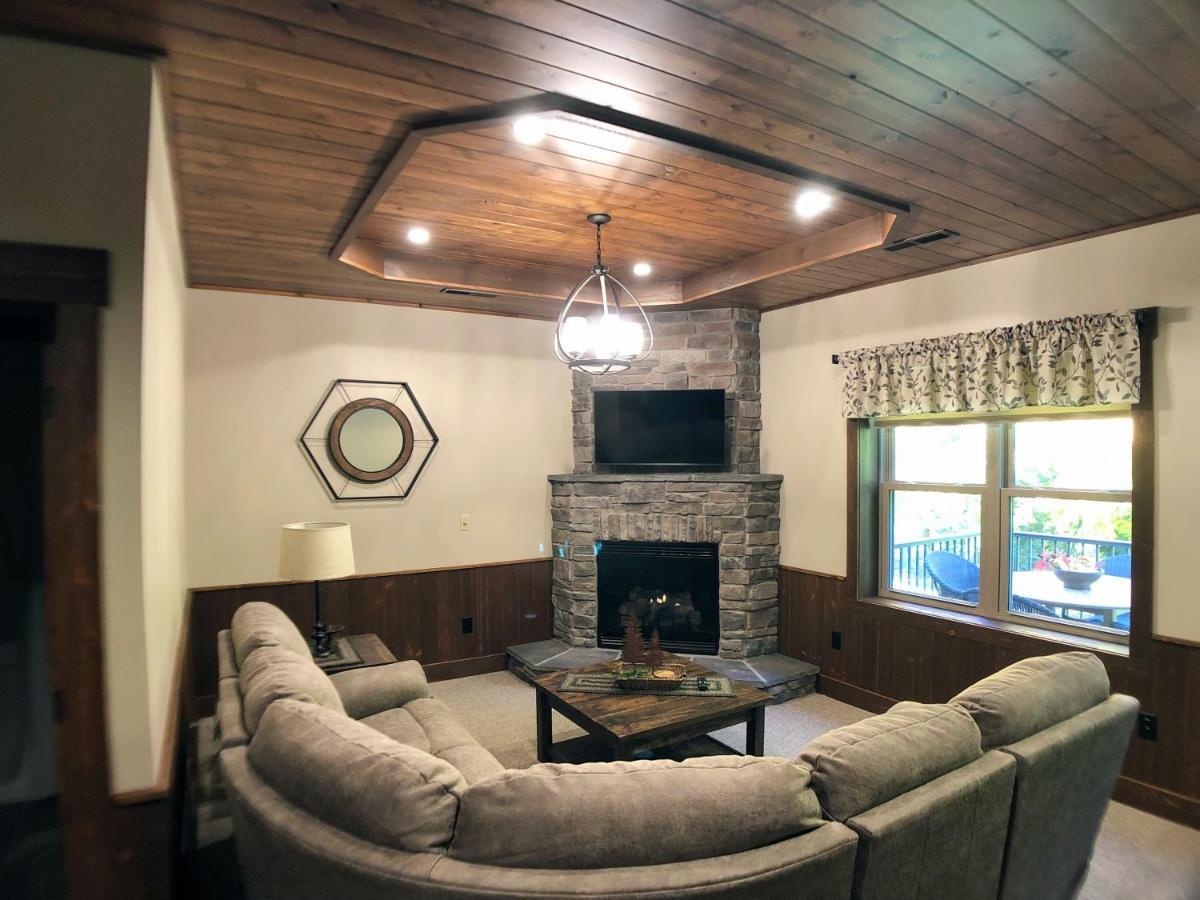 Sojourner'S Lodge & Log Cabin Suites Dundee 外观 照片