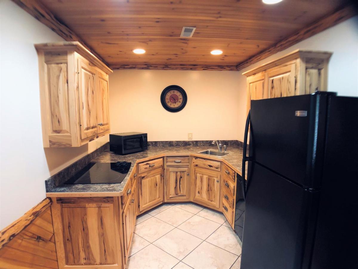Sojourner'S Lodge & Log Cabin Suites Dundee 外观 照片