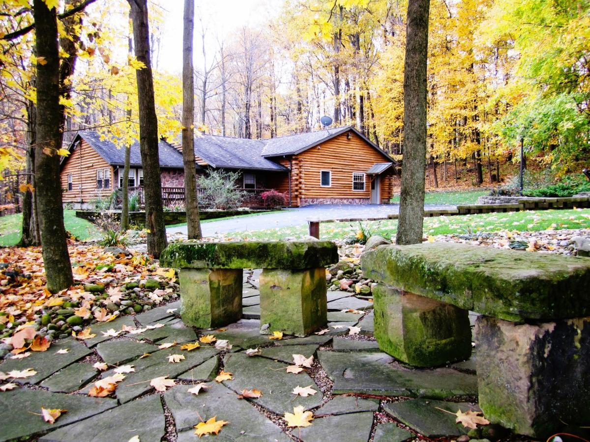 Sojourner'S Lodge & Log Cabin Suites Dundee 外观 照片