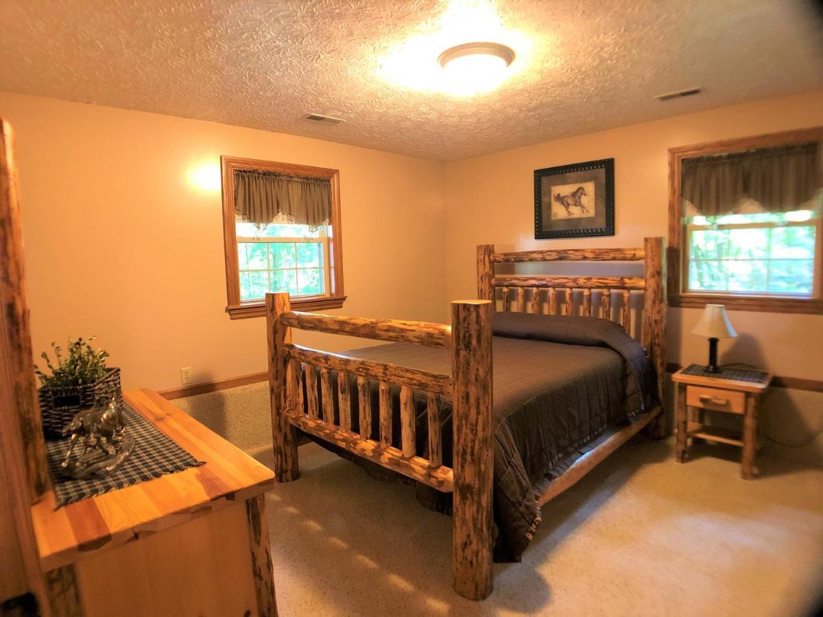 Sojourner'S Lodge & Log Cabin Suites Dundee 外观 照片