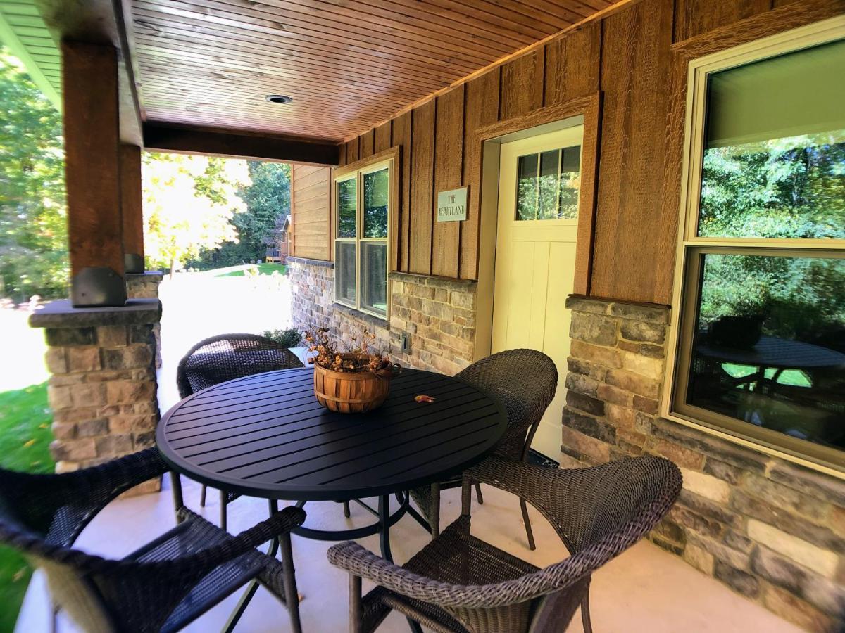 Sojourner'S Lodge & Log Cabin Suites Dundee 外观 照片