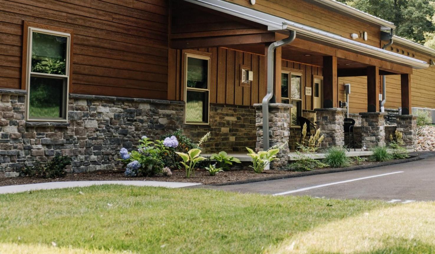 Sojourner'S Lodge & Log Cabin Suites Dundee 外观 照片