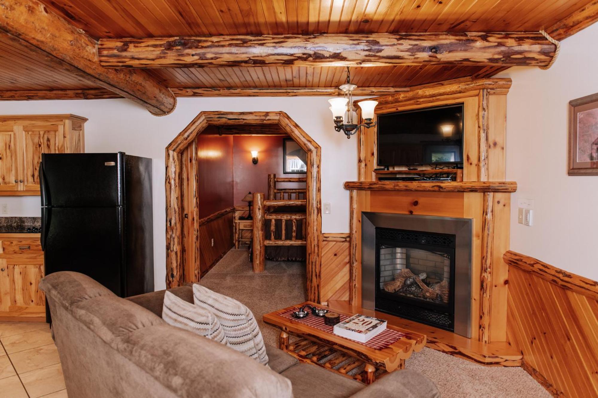 Sojourner'S Lodge & Log Cabin Suites Dundee 外观 照片